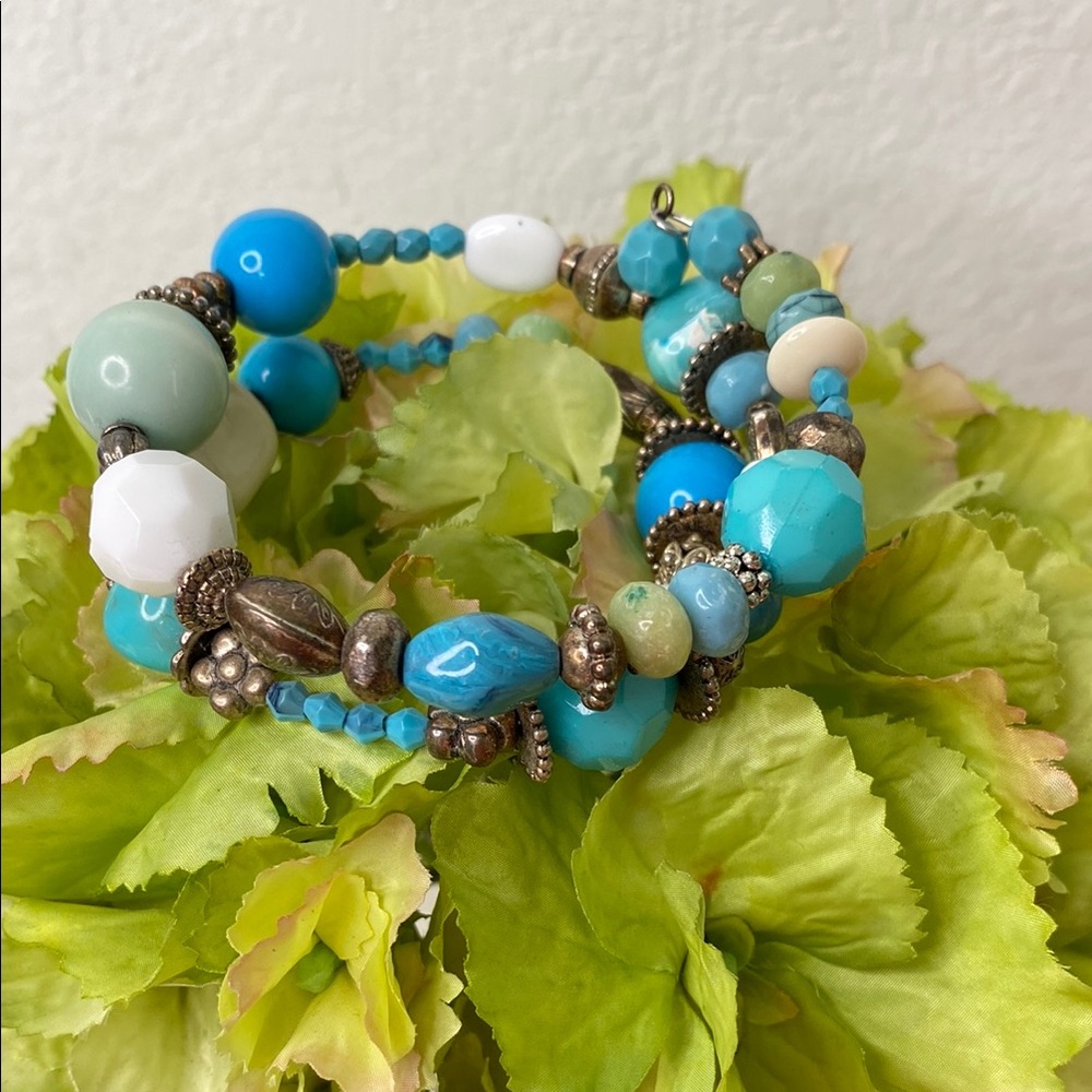 Beaded Wrap Around Torque Bracelet Silvertone Turquoise White‎ Boho